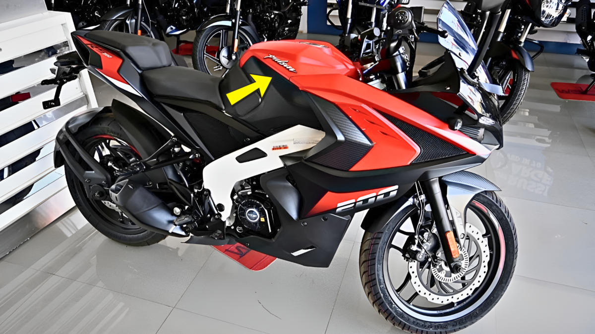 Pulsar RS200 2025